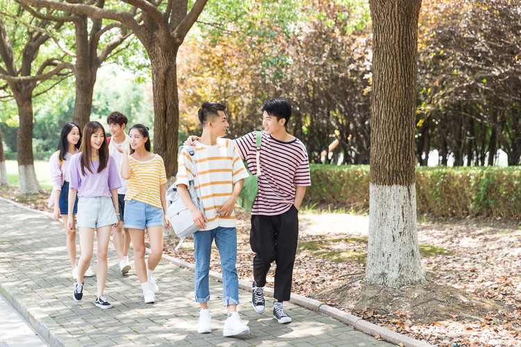 成都龙泉护理学院招生要求_成都龙泉护理学院地址
