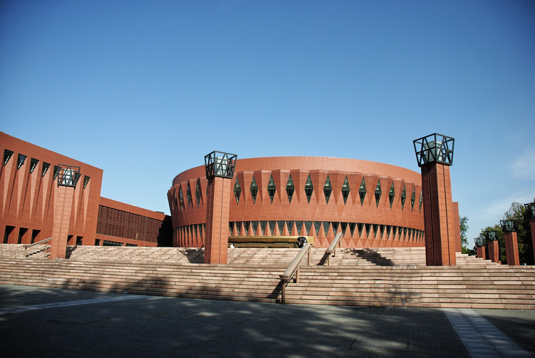 资阳希望汽车职业学院学院环境_资阳希望汽车职业学院学生坠楼事件